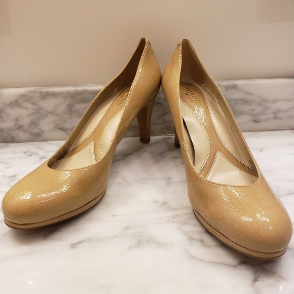 Naturalizer Lennox Taupe Nude Patent Court Shoe - 7.5 - Picture 2 of 11